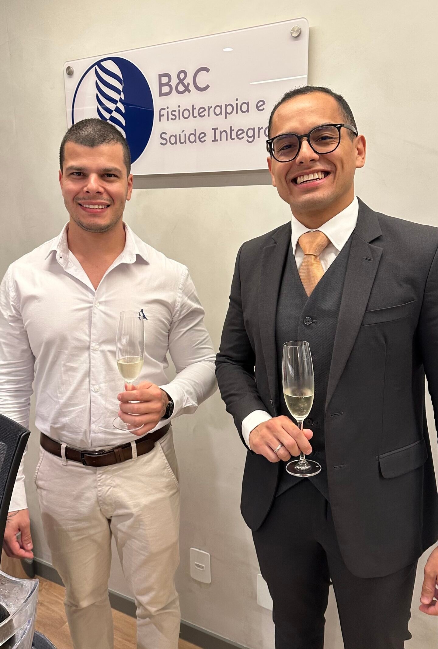 Caio Cascaes e Bernardo Sensever - Fundadores da Clínica B&C Florianópolis